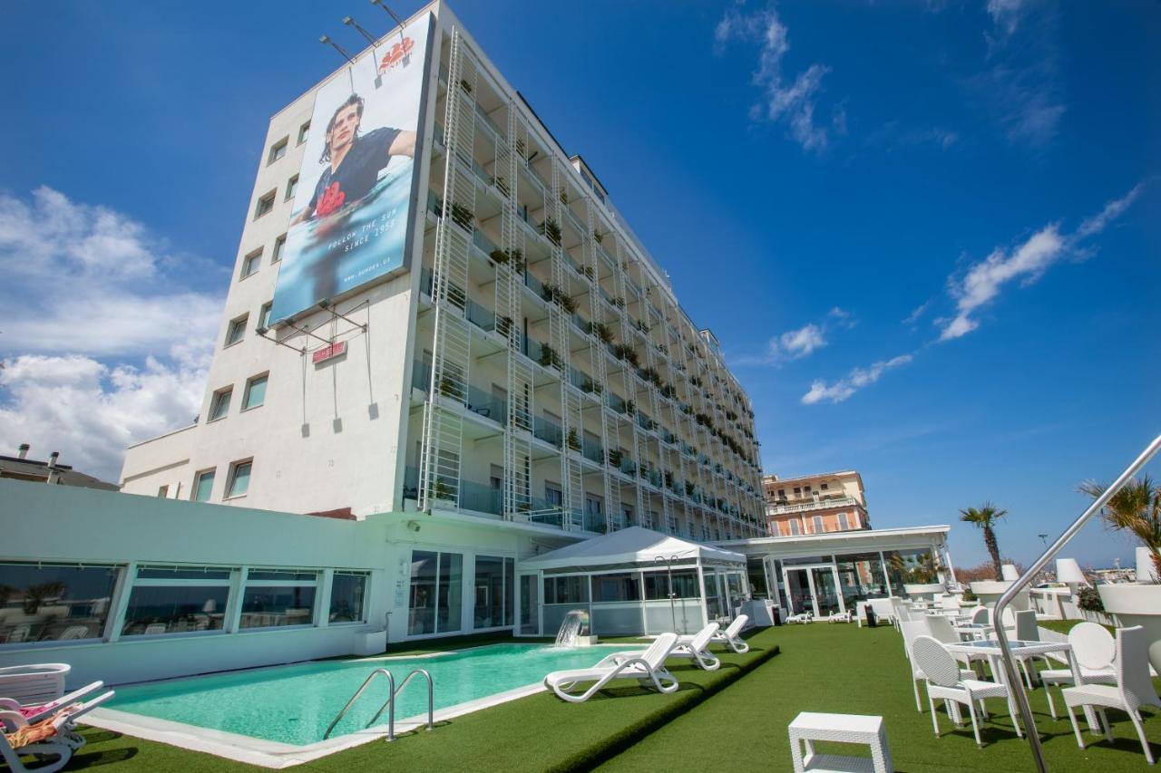 Hotel Mediterraneo Riccione Exterior photo